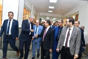 أمين عام الجامعات الأهلية يتفقد جامعة الوادى الجديد الأهلية بمقر جامعة الوادي الجديد بالكيلو 10
